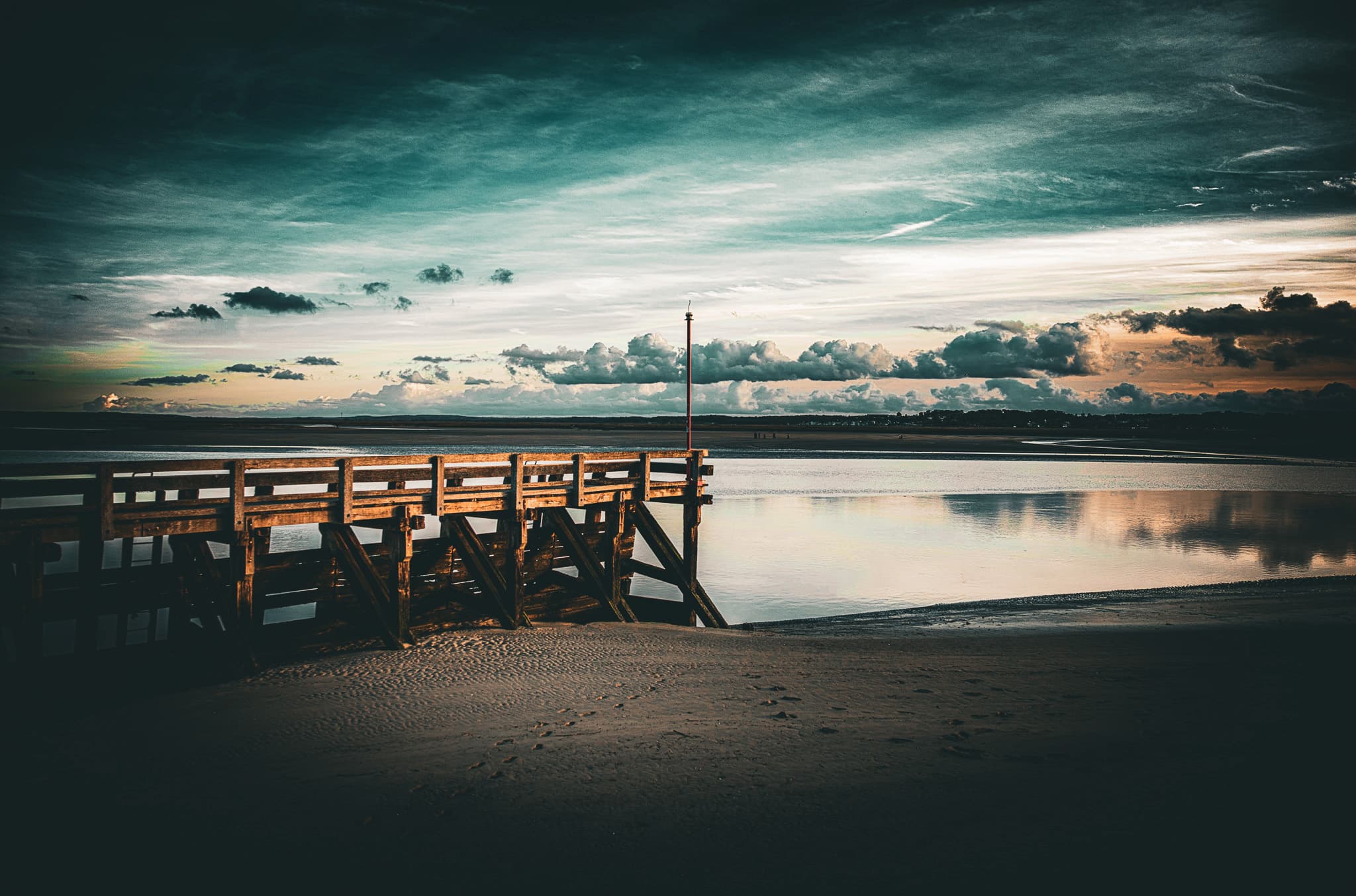 Vue de la baie de Somme à marée basse, bancs de sable et phoques