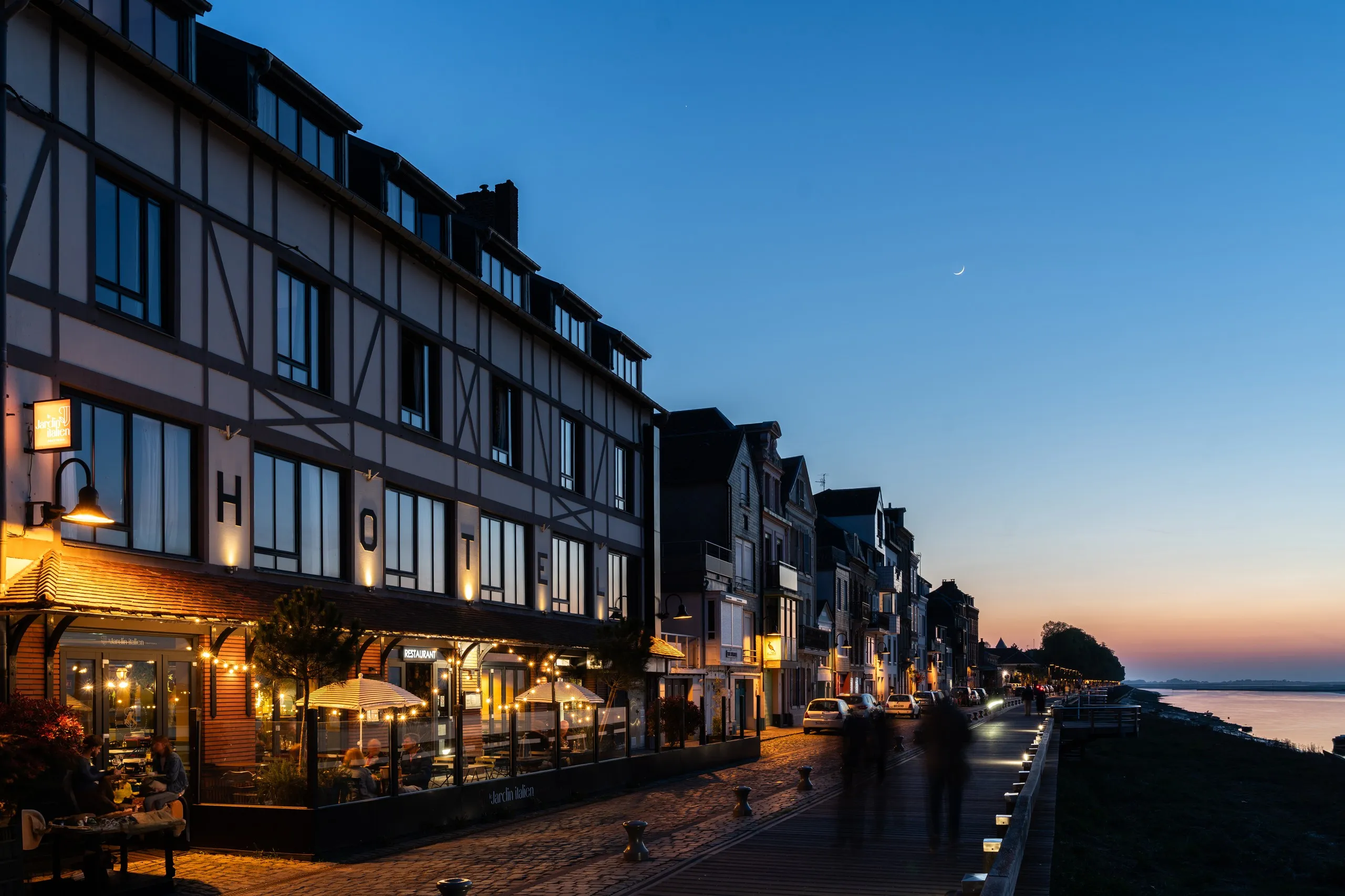 Façade du restaurant Les Pilotes à Saint-Valery-sur-Somme