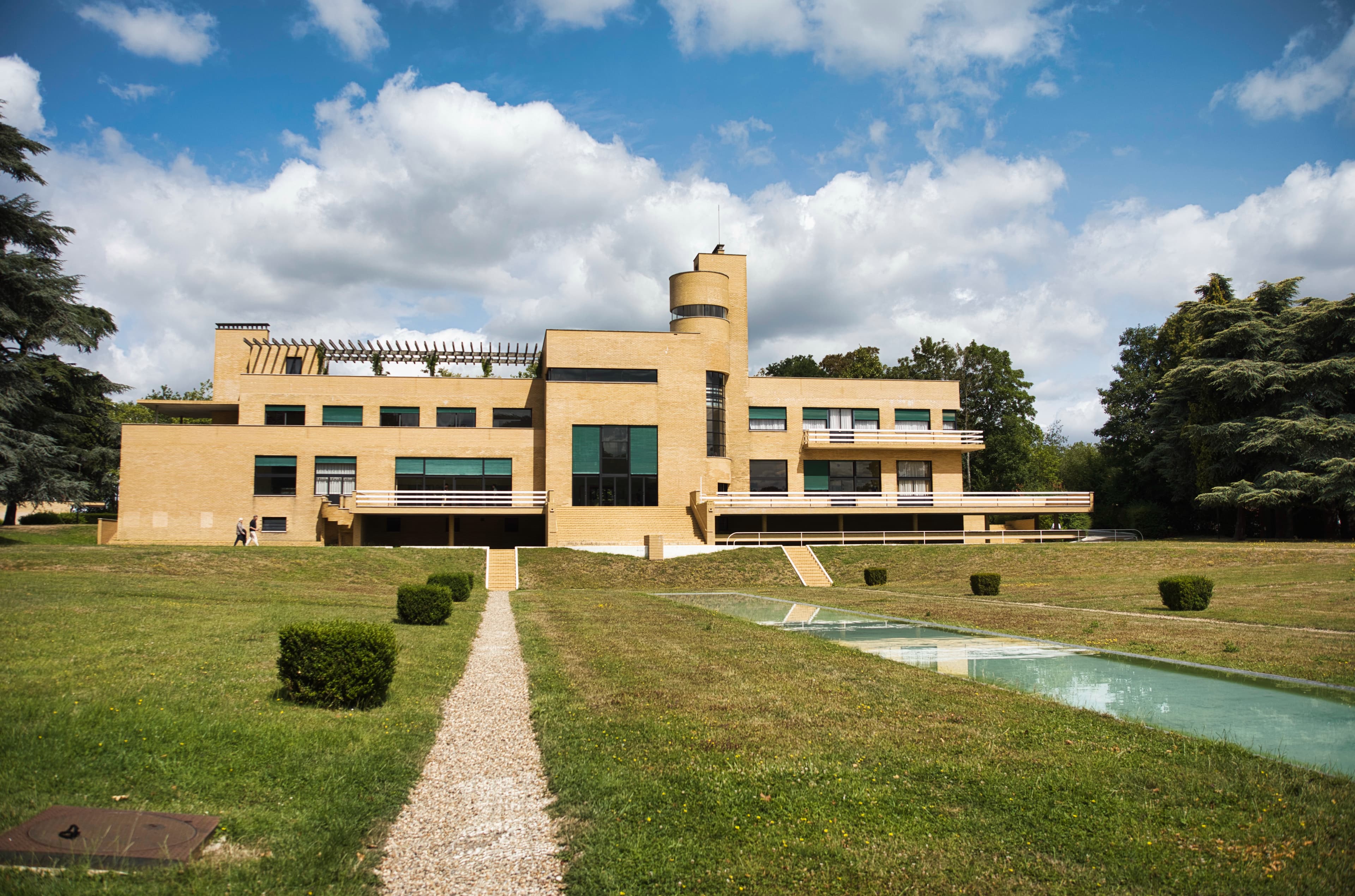 Façade moderniste de la Villa Cavrois à Roubaix